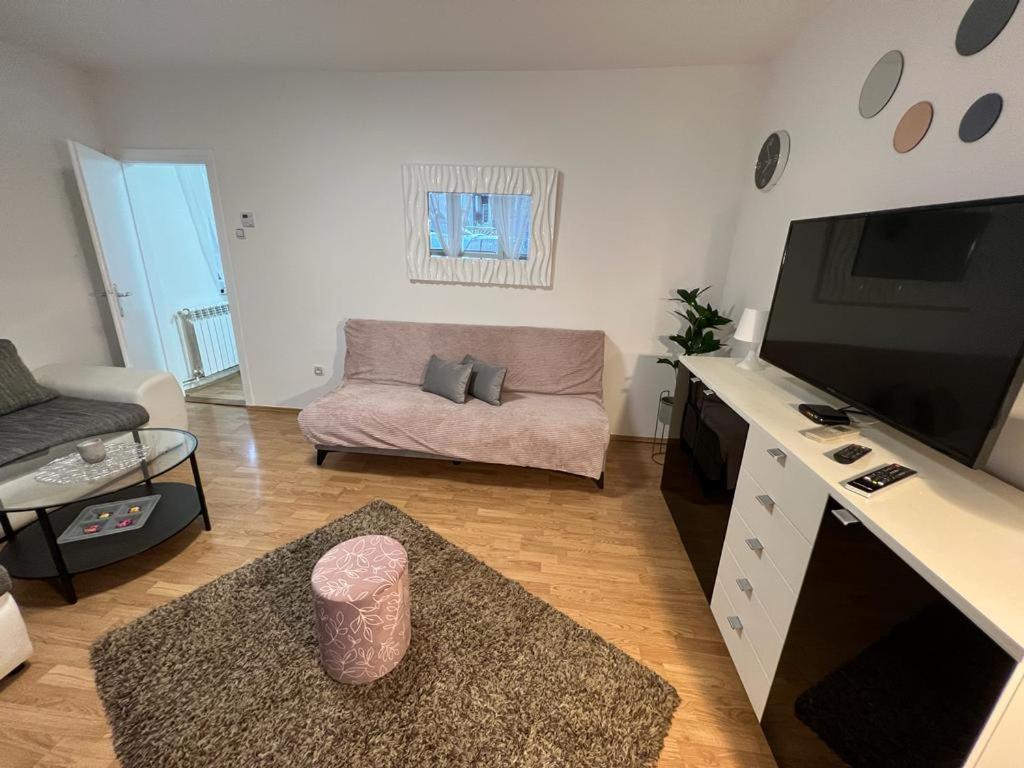 Apartman Lara Záhřeb Exteriér fotografie